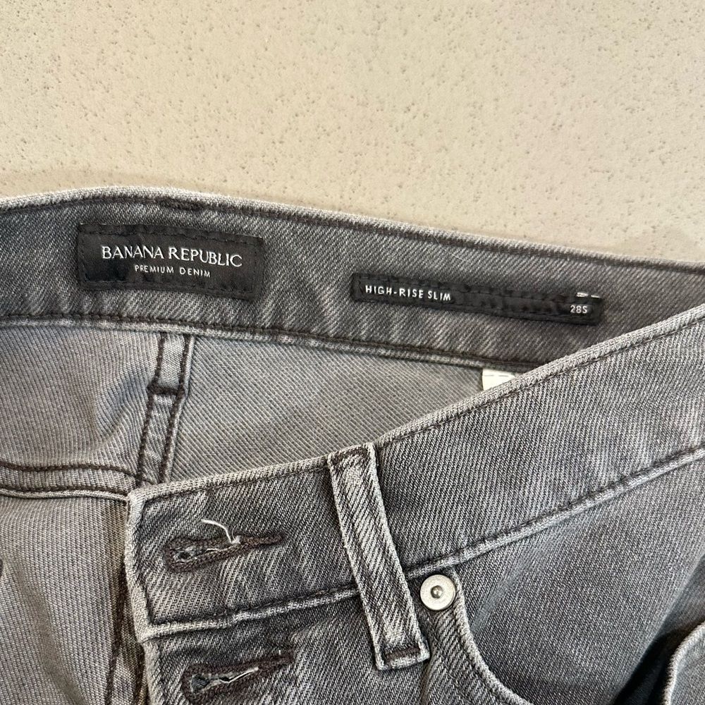 Banana Republic Women’s black color high rise slim jeans size 28 short - Picture 5 of 9